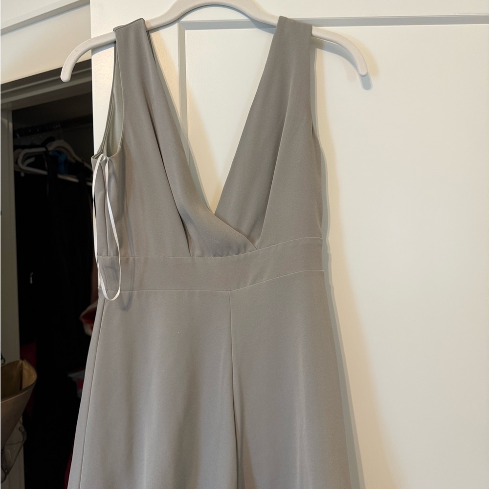 Elegant Gray Sleeveless Dress